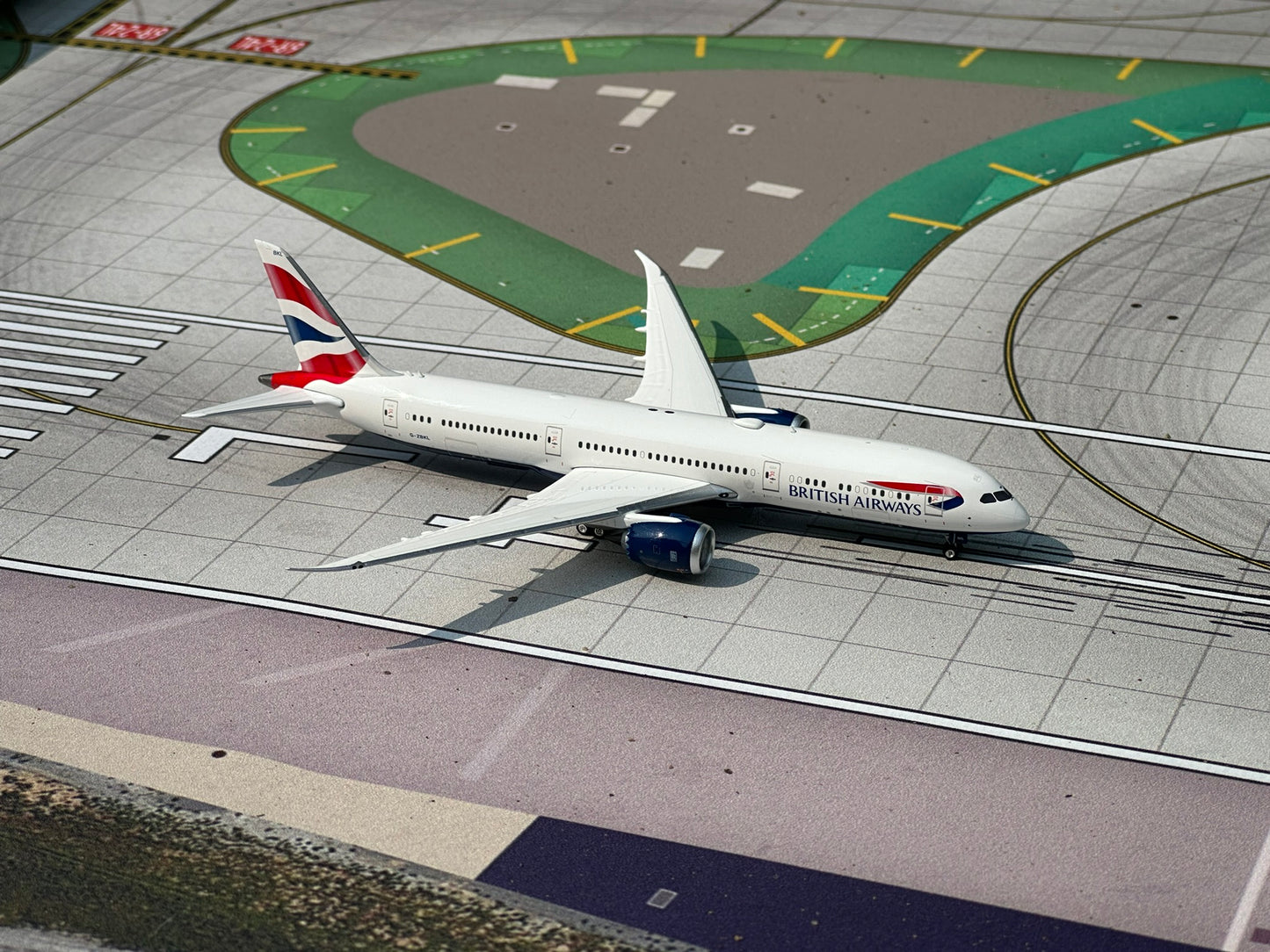 British Airways 787-9 Dreamliner G-ZBKL Phoenix Models 1:400