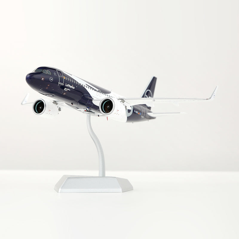 Pre-Order Lufthansa A320neo "100th Anniversary" D-AING SQ Wings 1:200