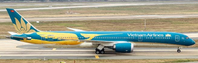 Pre-Order Vietnam Airlines 787-9 Dreamliner VN-A868 JC Wings 1:400