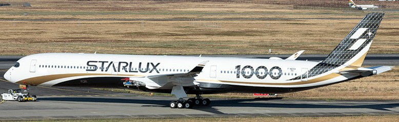 Preorder Starlux Airlines A350-100 "Carbon Fiber" B-28551 AV400