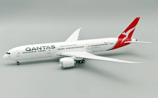 Qantas 787-9 Dreamliner VH-ZNI InFlight200
