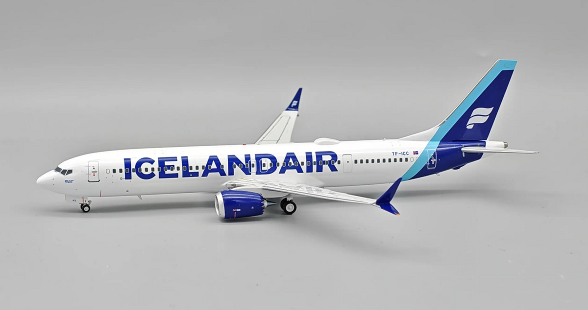 Icelandair 737 MAX 9 TF-ICC InFlight200