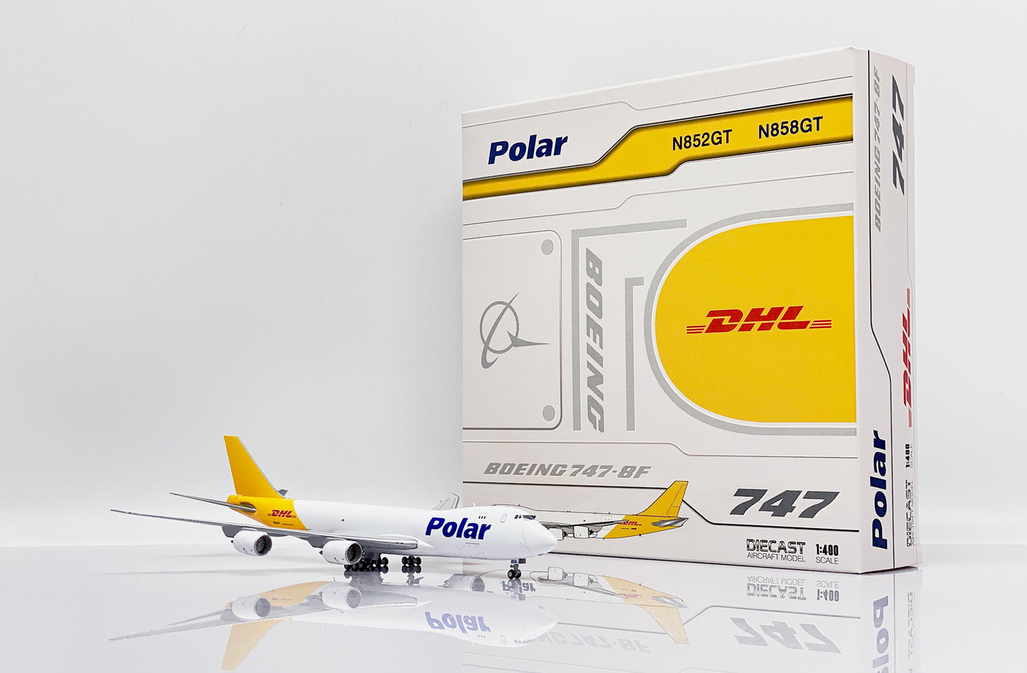 Polar Air Cargo 747-8F N858GT JC Wings 1:400