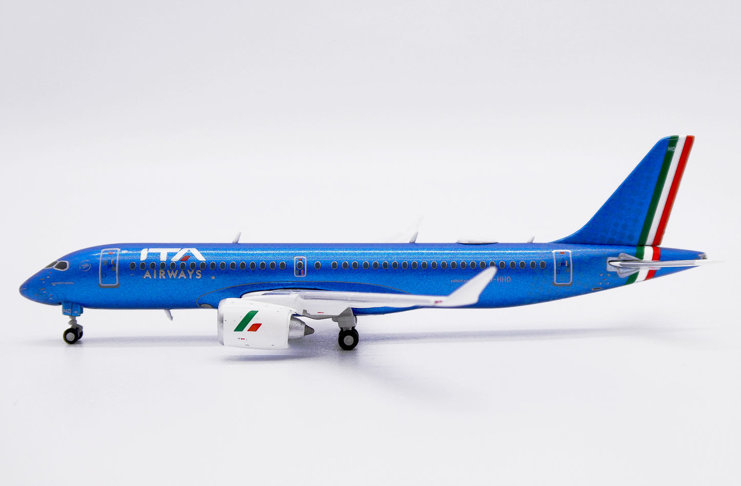 ITA Airways A220-300 EI-HHO JC Wings 1:400
