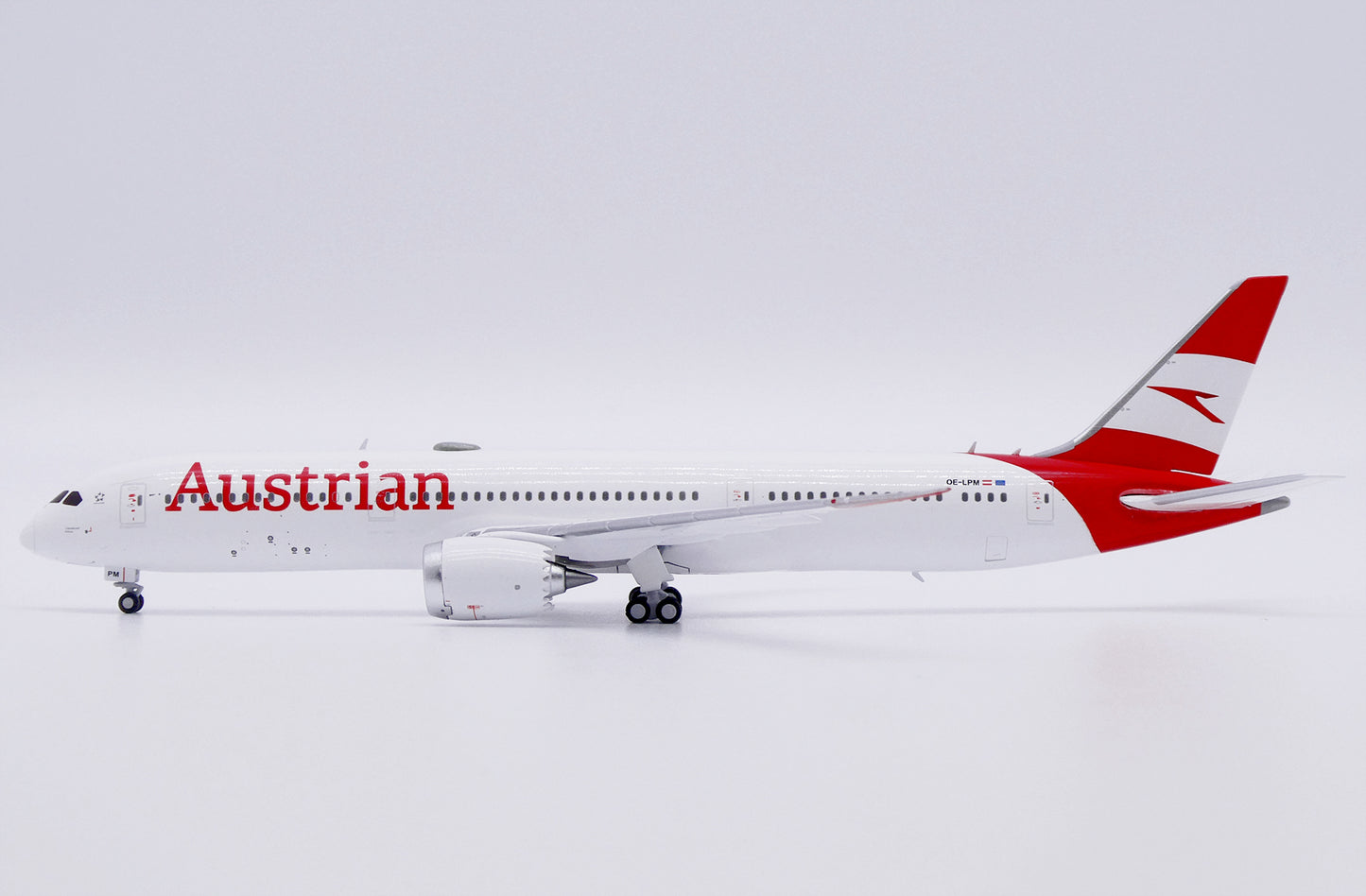 Austrian Airlines 787-9 Dreamliner OE-LPM JC Wings 1:400