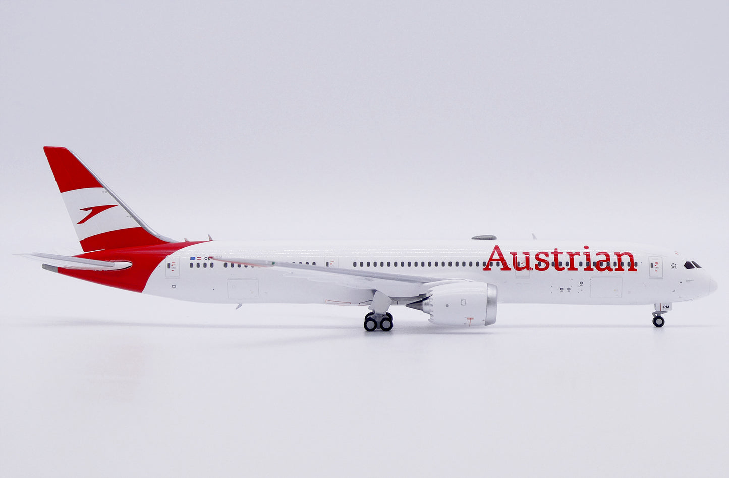 Austrian Airlines 787-9 Dreamliner OE-LPM JC Wings 1:400